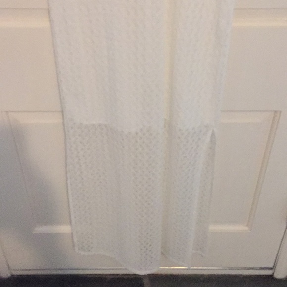 Gorgeous lace dress with short slip liner - Picture 7 of 8